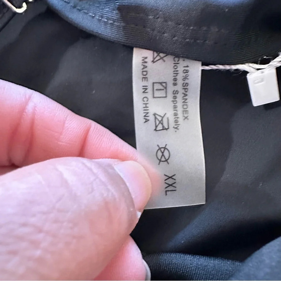 Yonique women's XXL black tankini tummy control, nwt - Picture 5 of 5